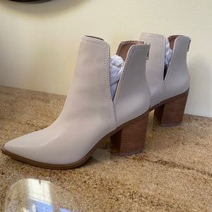 STEVE MADDEN Novita Booties *NEW*